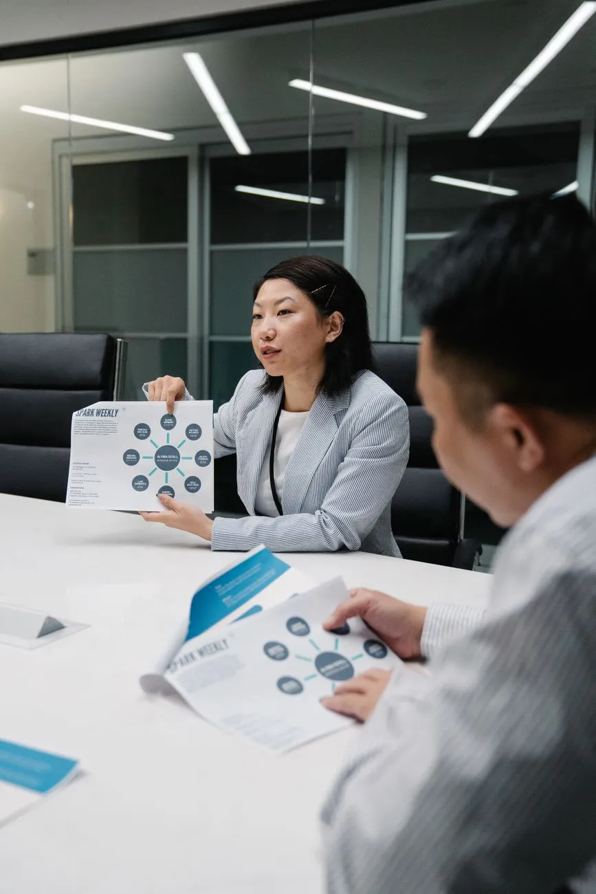 企业宣传册印刷全流程解析：从设计到成品的关键质量控制点